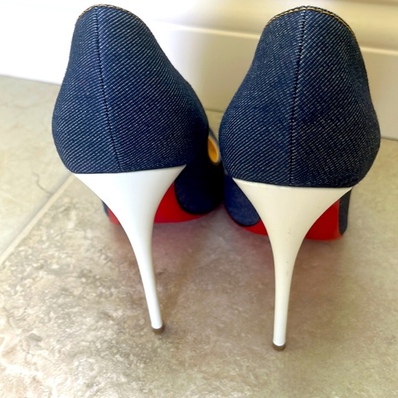Christian Louboutin So Kate Denim Pumps - Picture 4 of 7